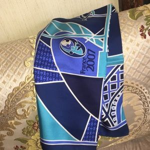 Projectif scarf
